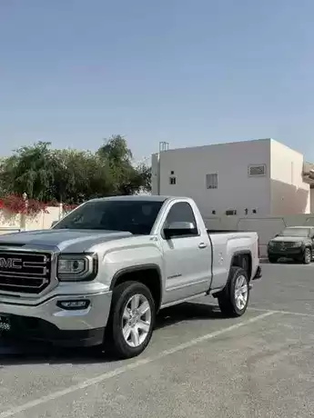 استفاده شده GMC Sierra برای فروش که در السد , دوحه #7286 - 1  image 